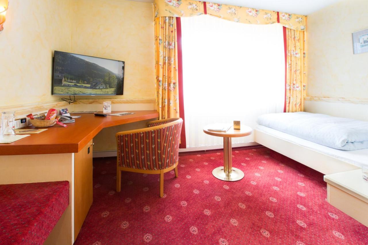 Akzent Hotel Restaurant Altdorfer Hof Weingarten  Eksteriør billede
